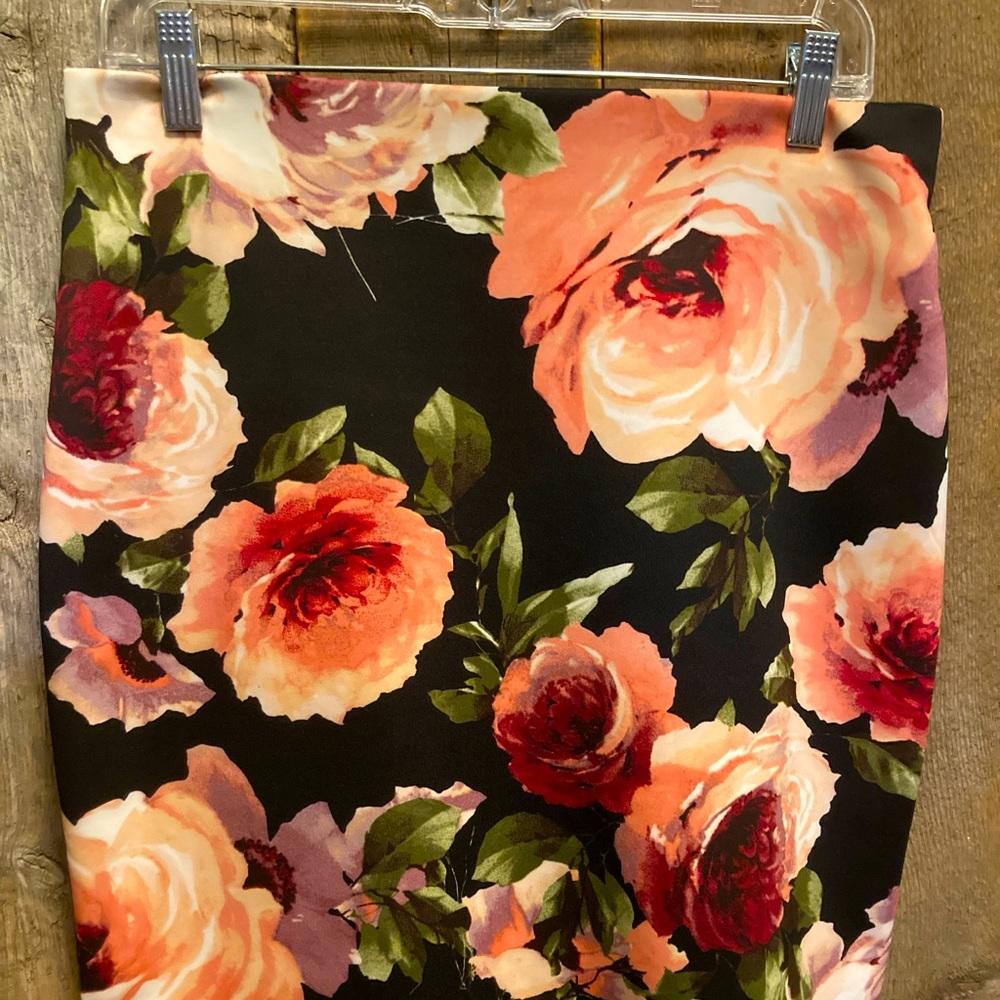 Roz & Ali pencil skirt